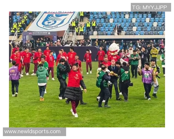 王燊超火力全开四球追平中超单季纪录天外流星般闪耀赛场